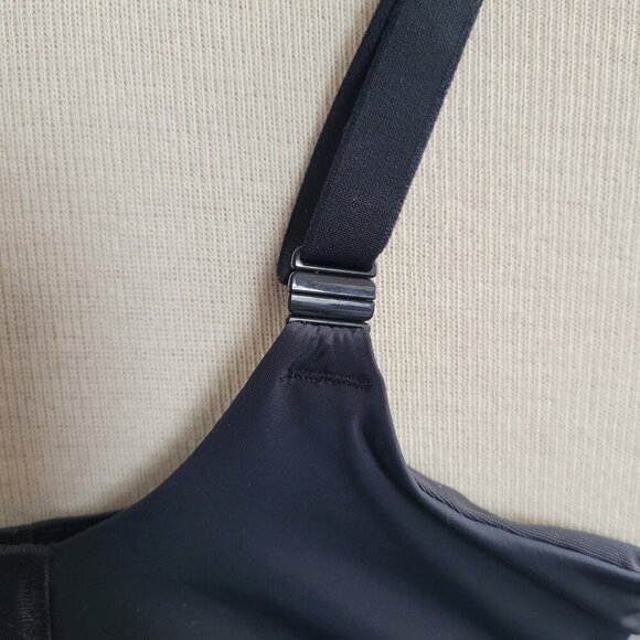 NWT – Calvin Klein Demi Form Fitting Lightly Lined Bra (Size: 36C) - Picture 9 of 13